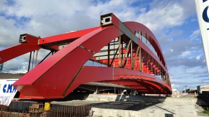 Genova, varato il “ponte del Papa”. Il sindaco Bucci: "Grande lavoro per il porto e per la città"