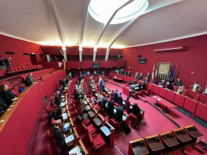 Consiglio comunale Genova, osservato un minuto di silenzio per ricordare la consigliera del Municipio Ponente Eleonora Bruzzone 