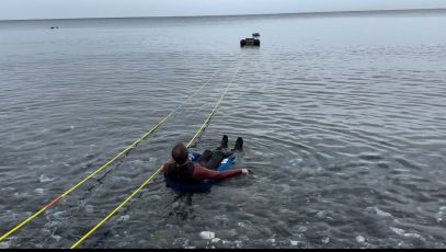 Genova, ecco Swim Lift: così i disabili potranno fare il bagno in mare. Mascia: "Rendere le nostre spiagge accessibili a tutti"