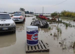 Alluvione Emilia Romagna, la protezione civile ligure al lavoro nella zona di Imola