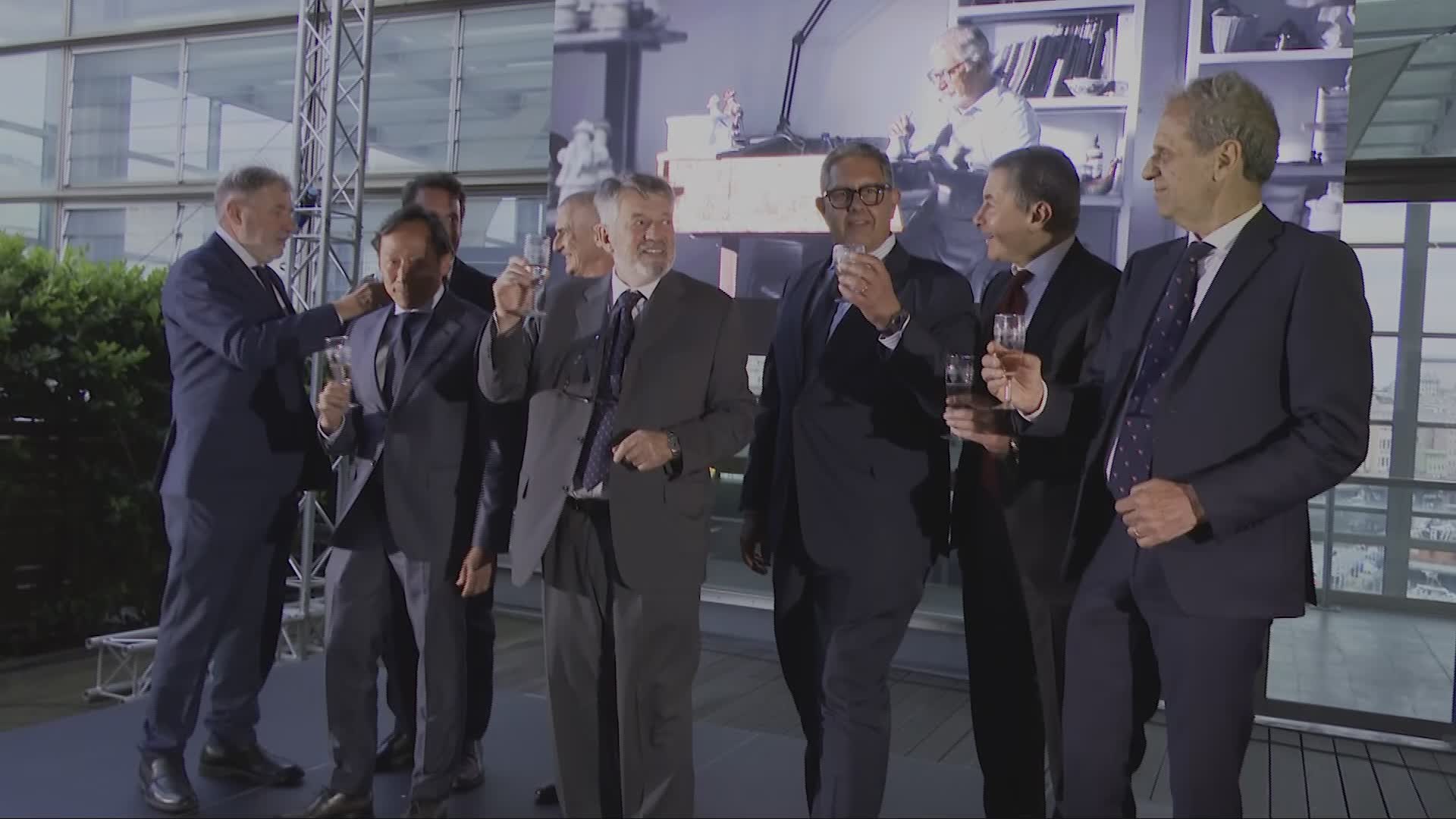 Sech festeggia i suoi primi 30 anni. E il sindaco "nomina" David Yang ambasciatore di Genova nel mondo