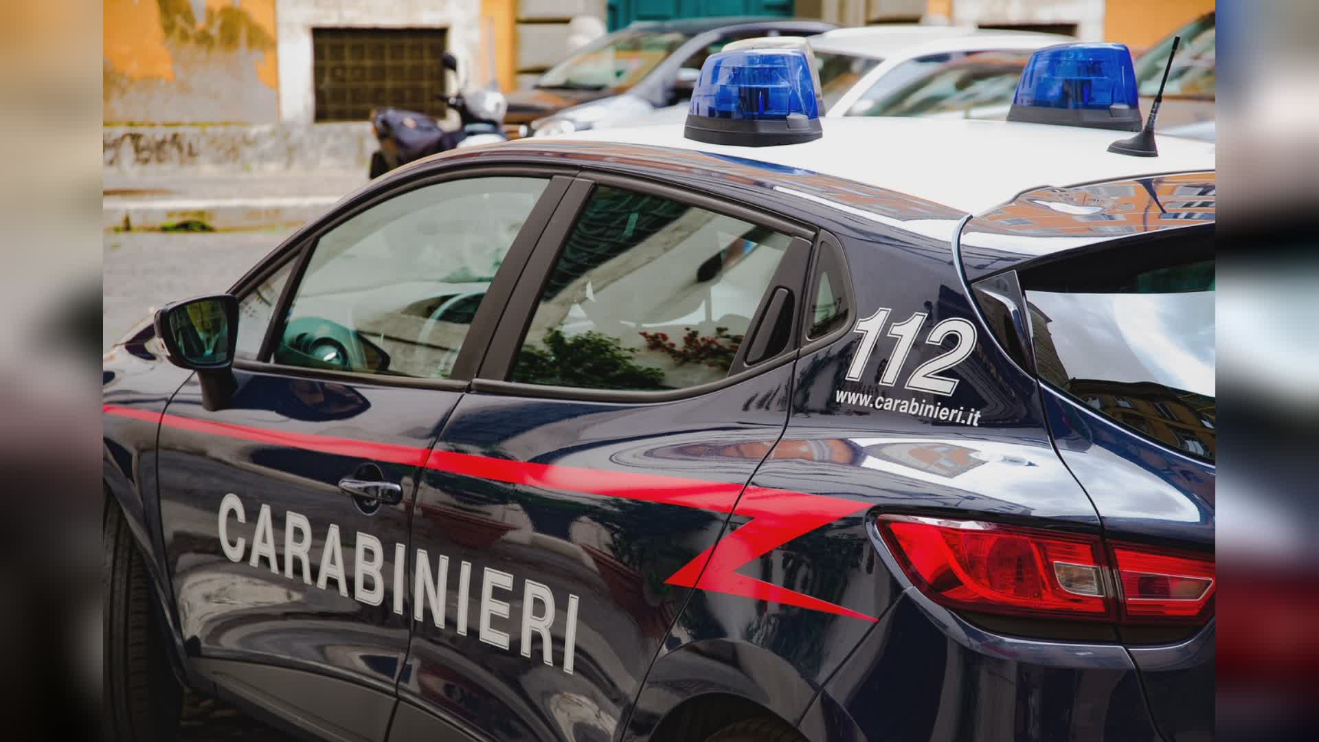 Genova, ubriaco aggredisce e insulta l'ex moglie: arrestato dai carabinieri