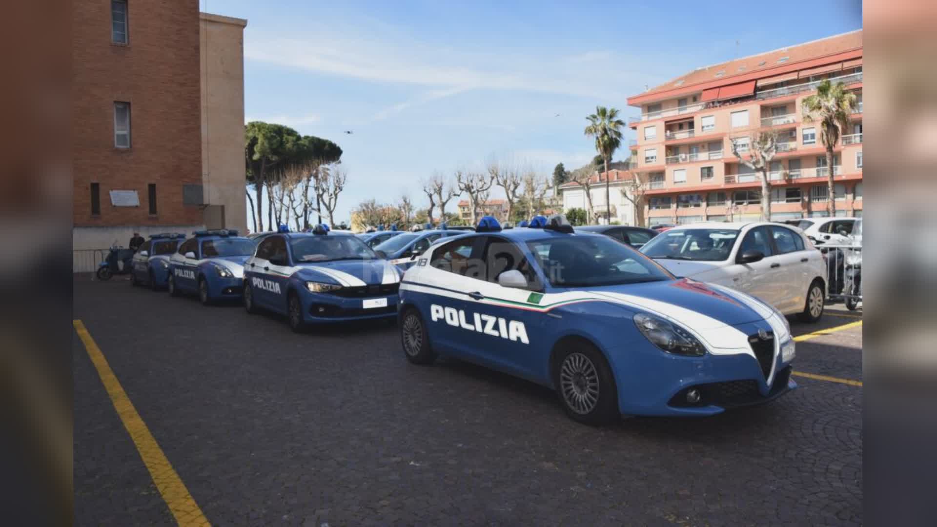 Genova Pontedecimo: uomo di 27 anni vandalizza diverse auto e aggredisce automobilista. Denunciato per danneggiamento e ubriachezza