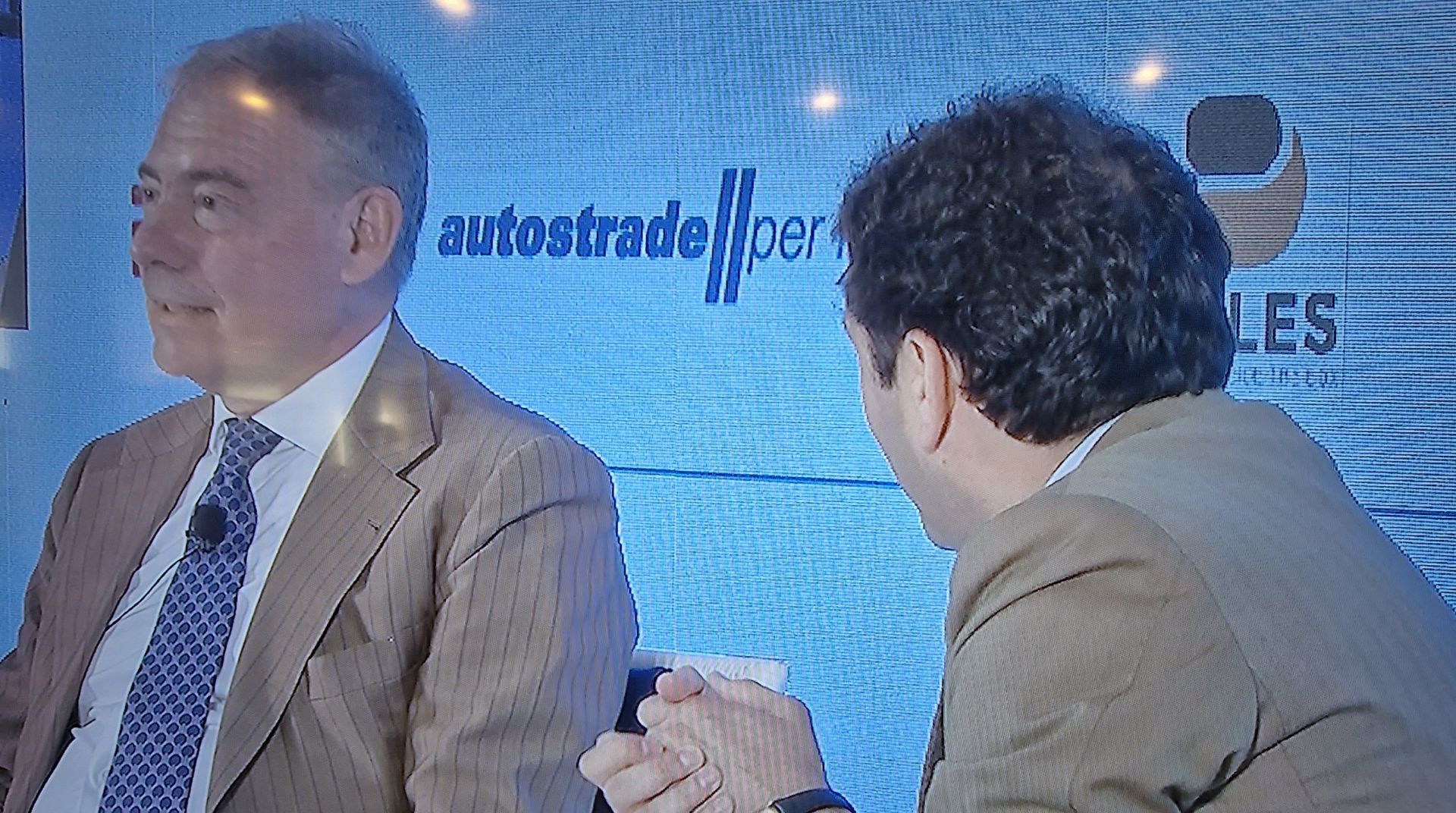 Convegno Giovani Confindustria, il ministro Urso: "Nuovo format trilaterale in UE"