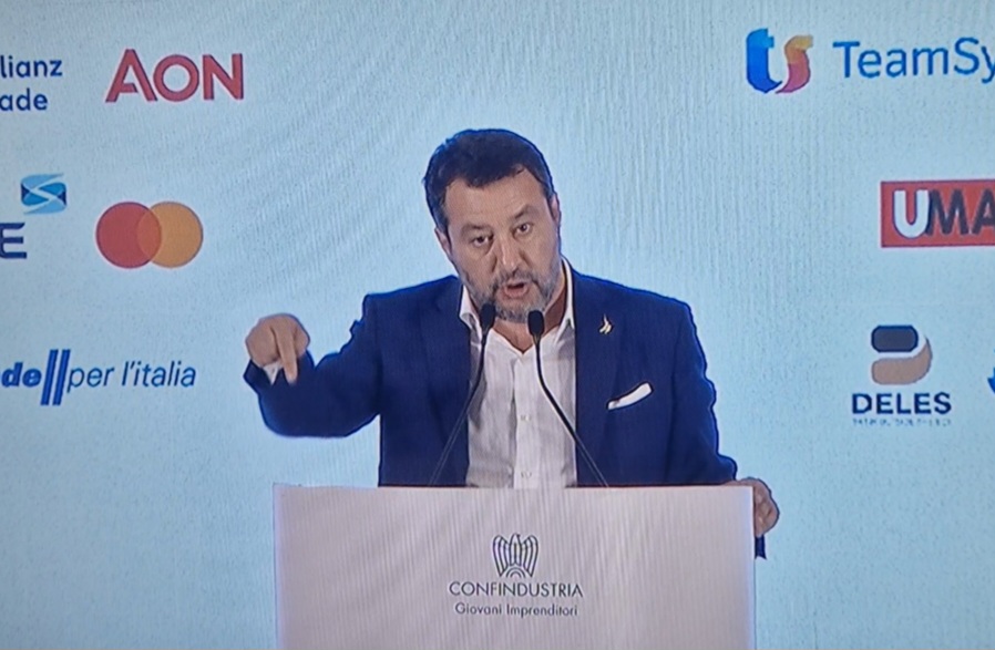 Rapallo, il ministro Salvini sulle opere liguri: "Diga, Terzo Valico e Gronda senza pari negli ultimi anni"