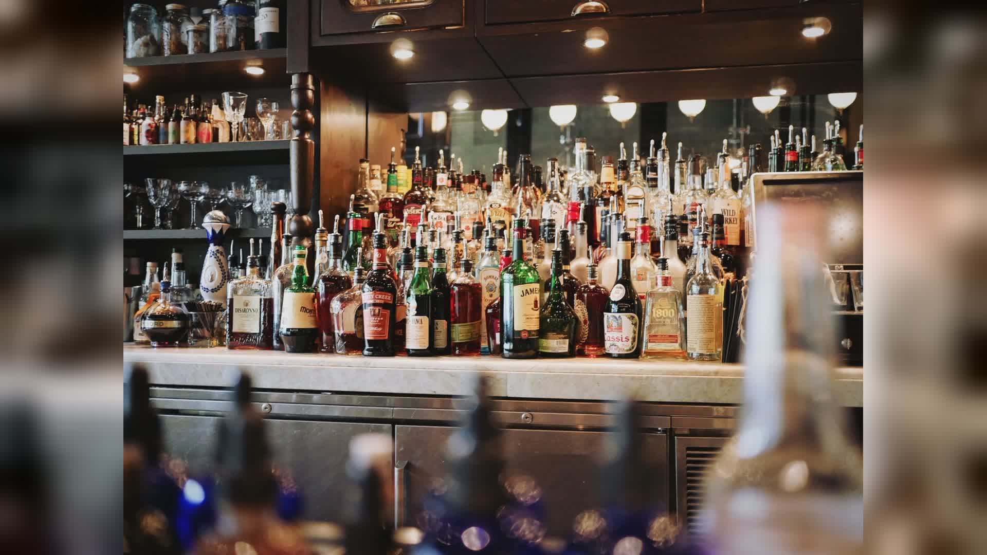 Genova, chiasso e risse per l'abuso di alcol: scatta l'ordinanza con nuovi divieti