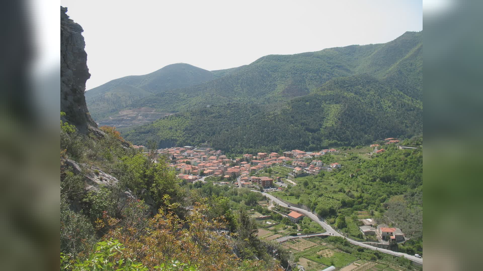 Liguria: rigenerazione urbana, Scajola a Testico, Toirano e Altare