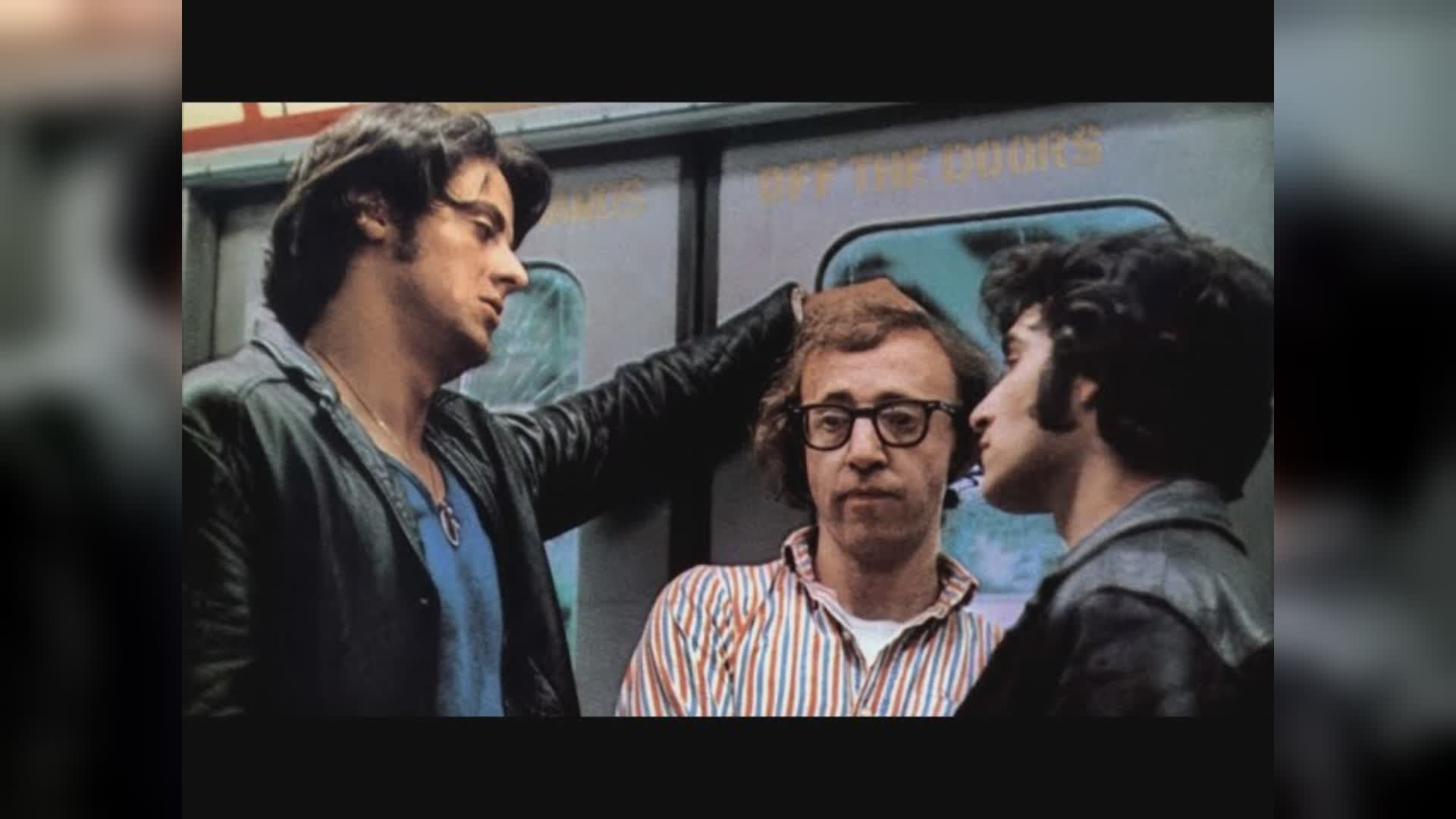 Genova: picchia passeggeri che lo rimproverano perché fuma sul bus