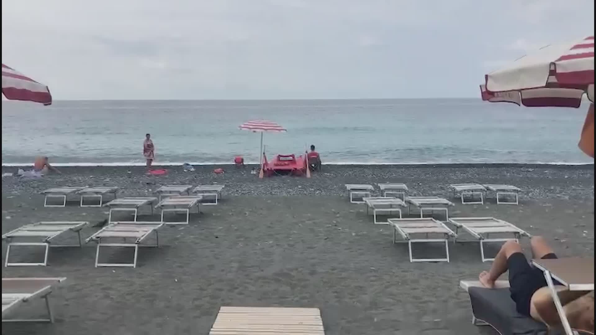 Genova, a Voltri c'è una nuova spiaggia libera attrezzata