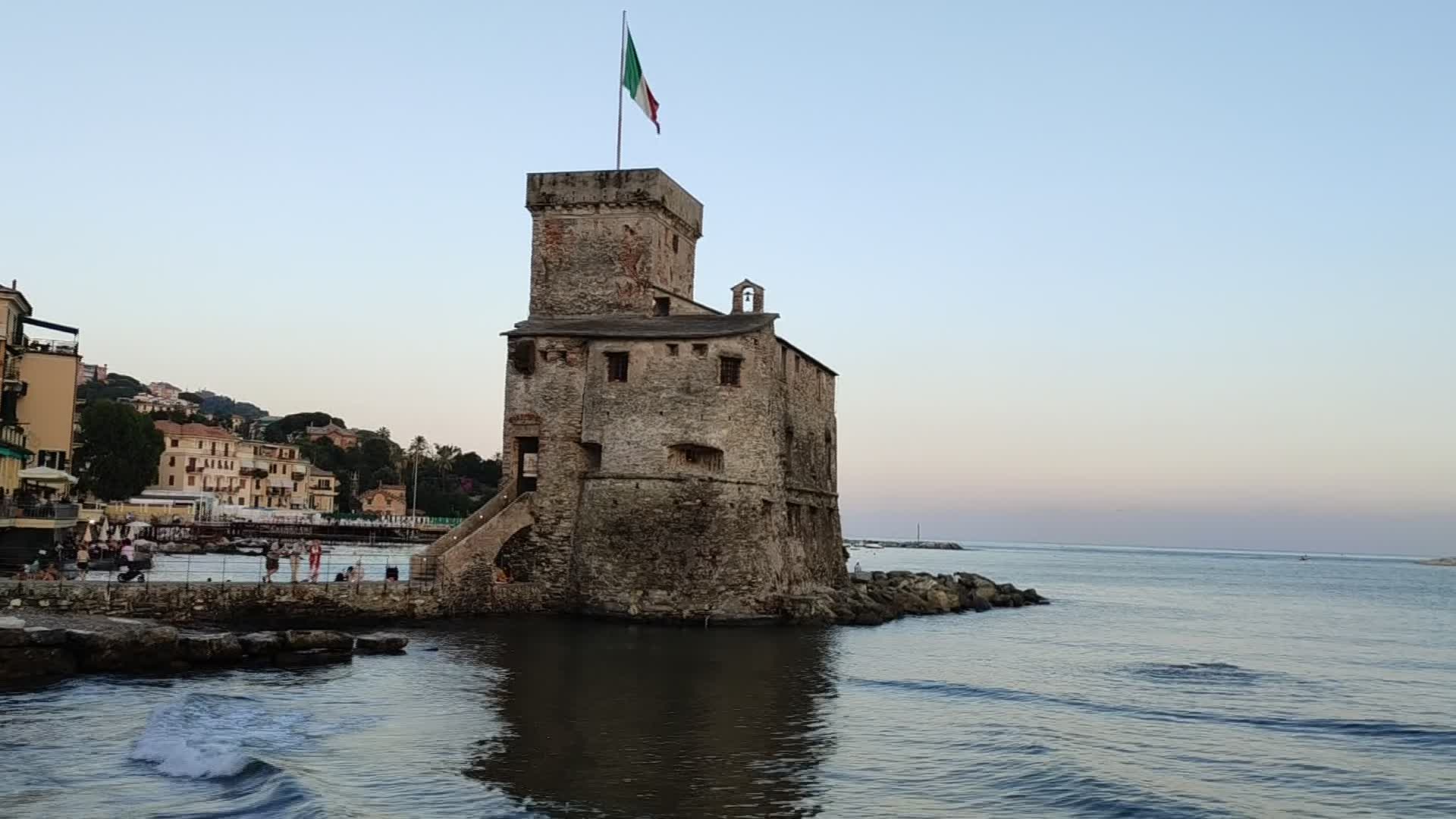 Rapallo, il Castello riapre con una mostra dedicata agli artisti degli anni '50