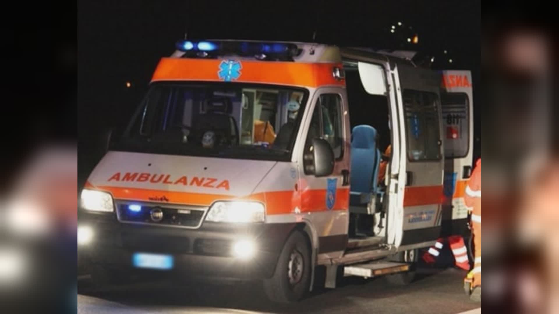 Camogli: in moto contro un muro sulla Ruta, gravi due giovani