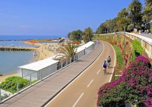 Mobilità sostenibile, Toti: "Collegamento ciclabile tra Ventimiglia e Sarzana sempre più vicino"