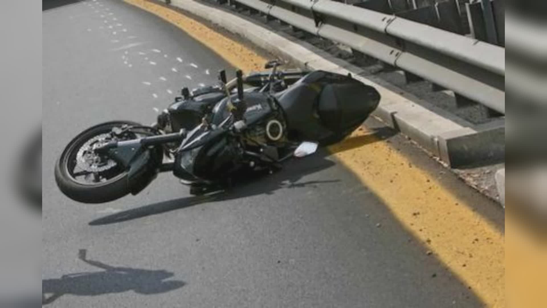 Busalla: gravissimo motociclista dopo incidente in A7