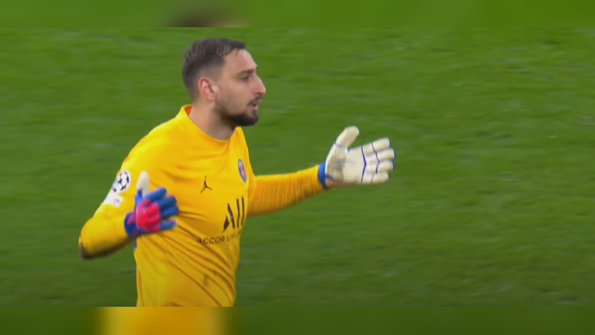 Parigi, notte di terrore per Donnarumma: legato e rapinato con la compagna in casa