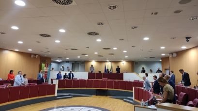 Addio alla piccola Nora, il Consiglio Regionale osserva un minuto di silenzio