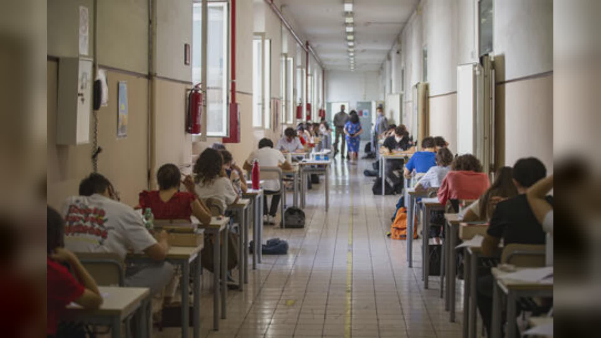 Liguria, maturità: sono 180 gli studenti modello diplomati con lode