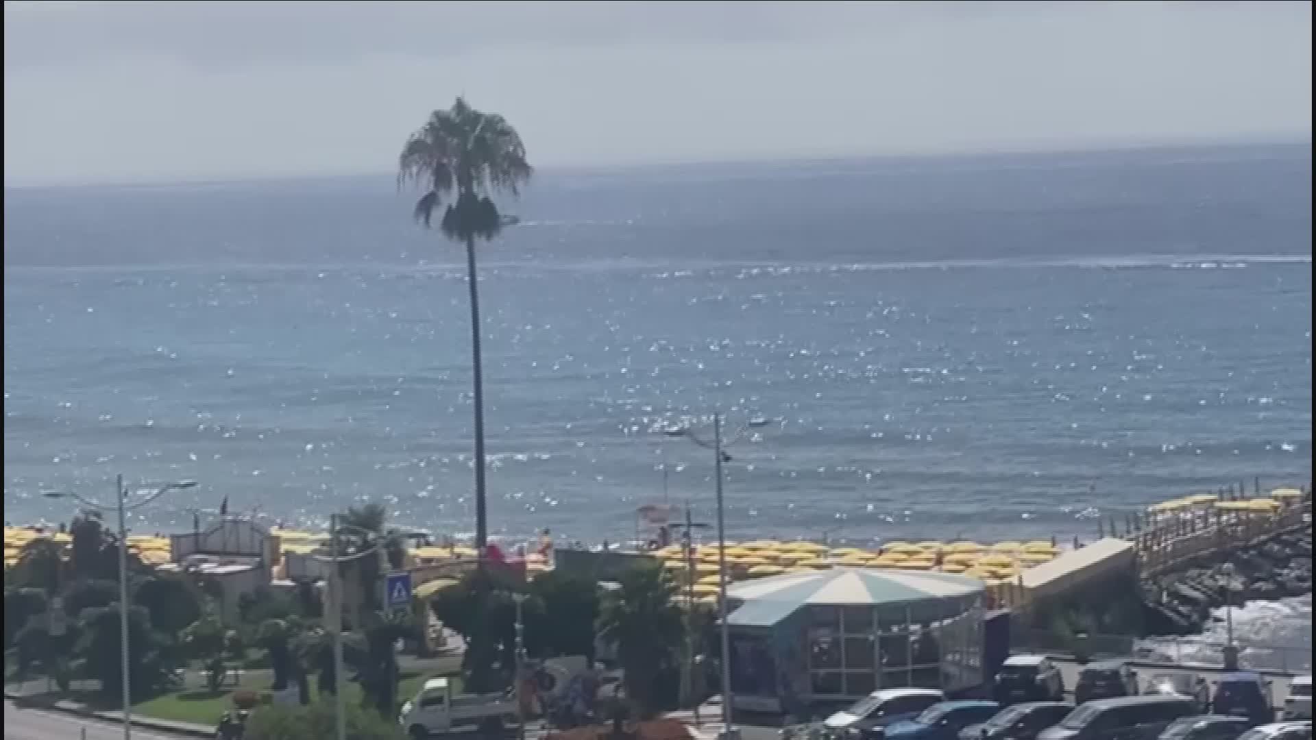 Varazze, turismo a gonfie vele con le famiglie e sabato arriva la notte blu