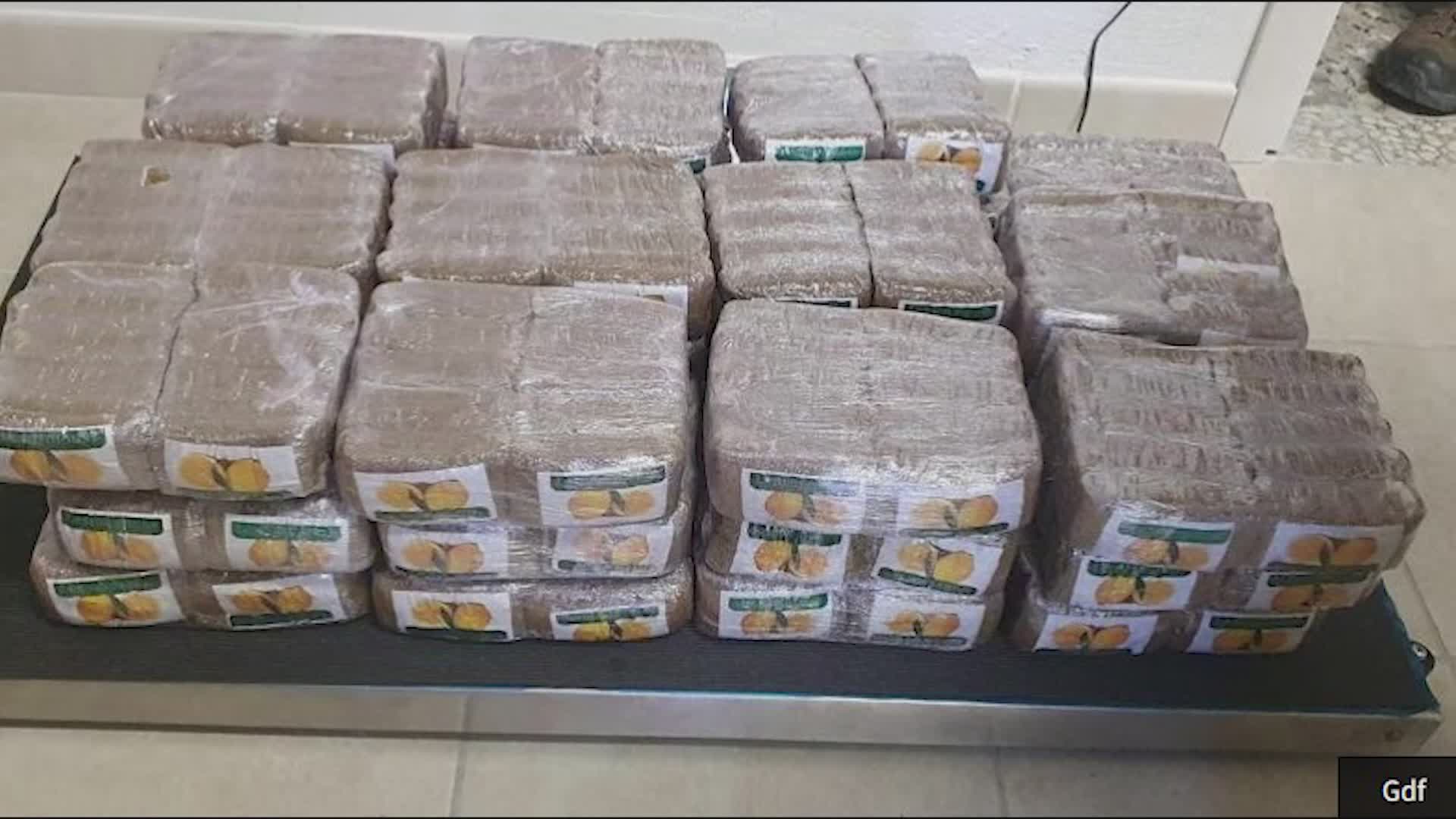 Ventimiglia, arrestati due corrieri della droga con oltre 400 kg di hashish e marijuana
