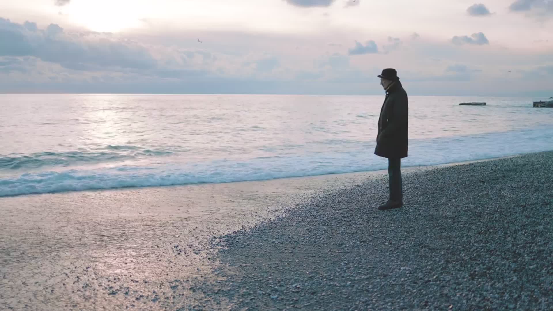 Cinema, il regista genovese Maifredi alla Mostra di Venezia con "Vite non calcolate", girato all'Abbazia del Boschetto in val Polcevera