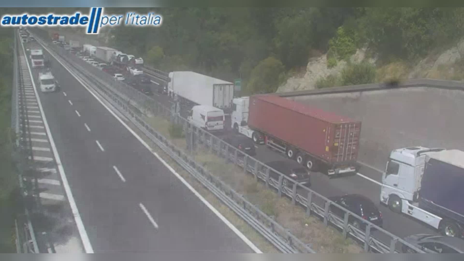 Rapallo, veicolo in avaria in A12:  9 chilometri di coda verso Genova