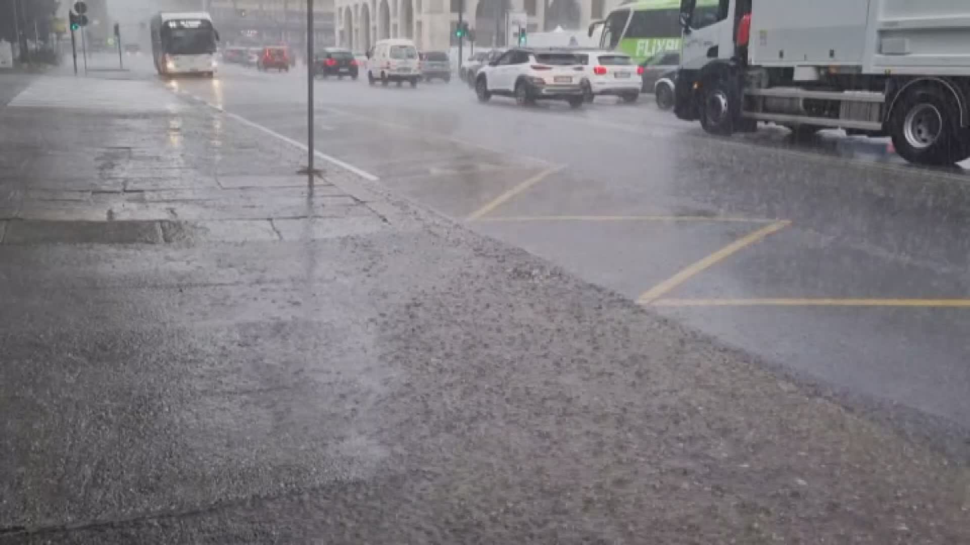 Maltempo in Liguria, pericolo temporali: allerta arancione. Giampedrone: "Possibili situazioni critiche, ma non eventi alluvionali"