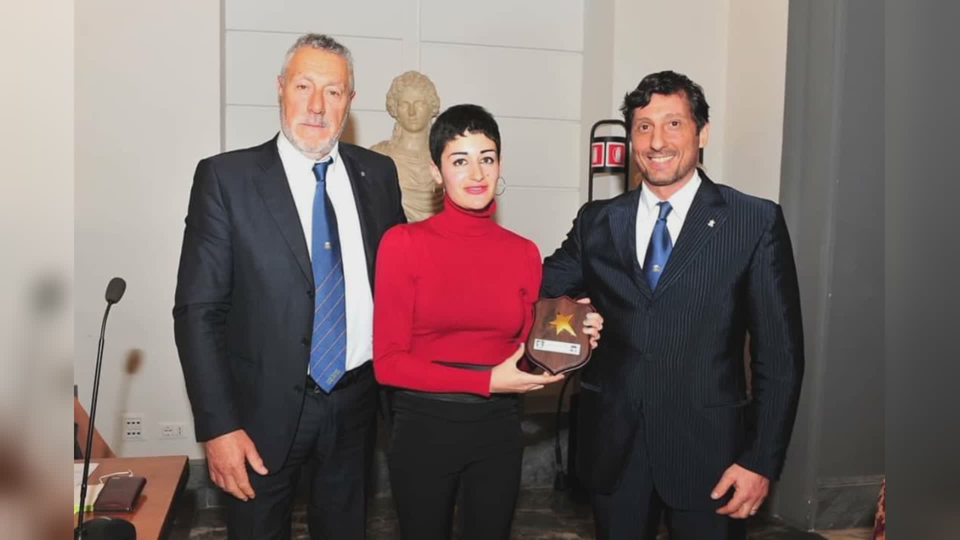 Malagò si congratula con l'atleta e scrittrice genovese Leyla Ziliotto per il libro "Romanna"