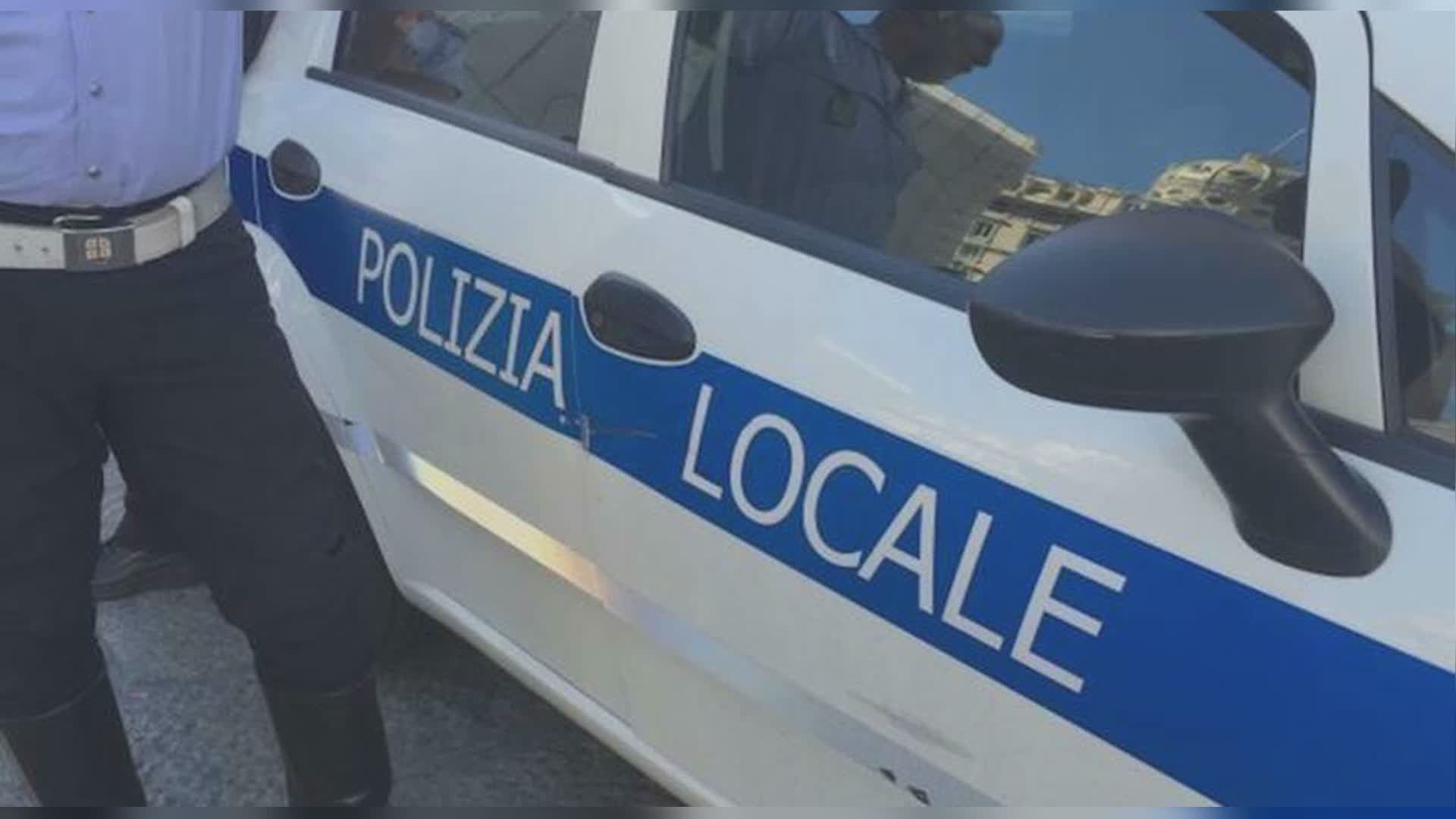 Genova, polizia locale sventa raffica di furti: arresti e denunce