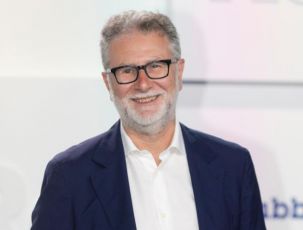 Rigassificatore, Fazio contro l’impianto: “Scelta incomprensibile per un territorio turistico. Un intruso che fa tornare Savona indietro di decenni”