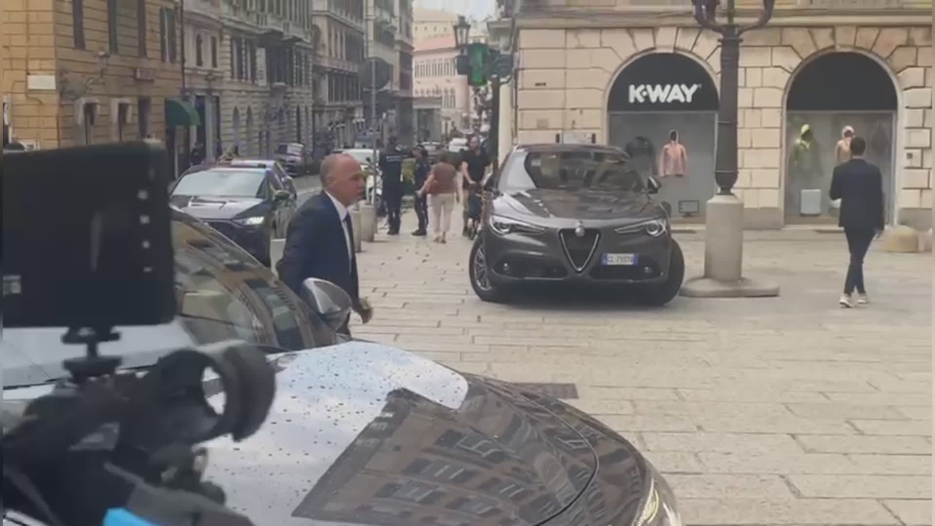 Genova: il ministro degli Interni Piantedosi in Prefettura, sul tavolo l'emergenza minori