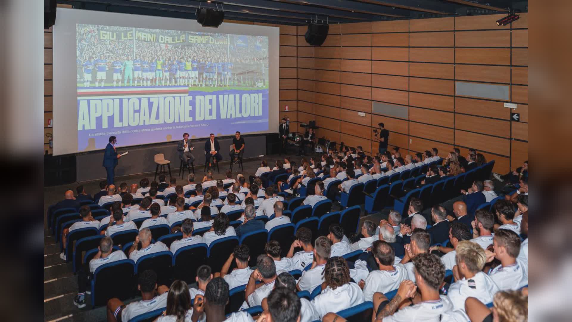 Sampdoria: Radrizzani e Manfredi presentano il progetto blucerchiato a squadre e dipendenti