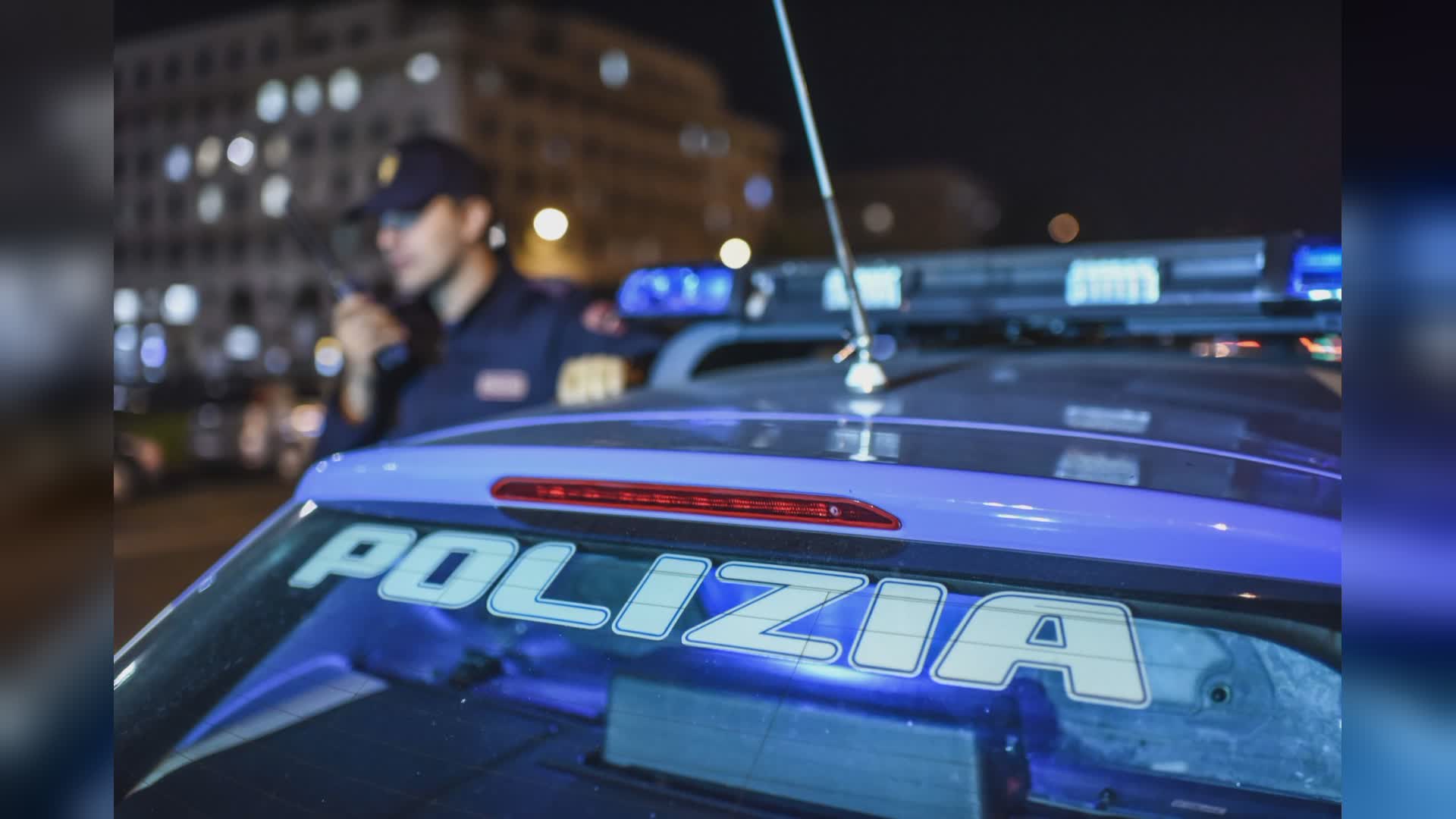 Genova: rissa notturna a colpi di martello e chiave inglese, cinque denunciati