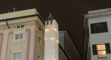 Genova, l’arte in piazza: in prima nazionale a De Ferrari la scultura-torre di Lucchesi