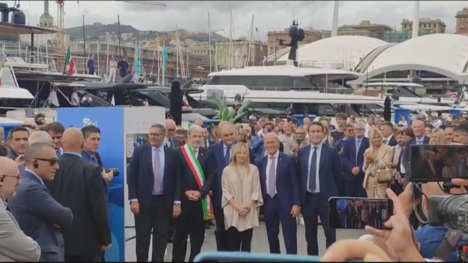 Genova, Giorgia Meloni è arrivata al Salone Nautico: "Simbolo di un'Italia vincente" (VIDEO)