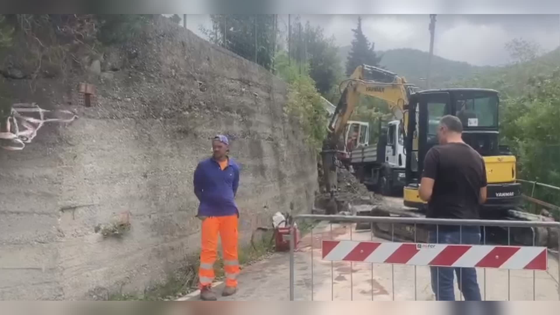 Genova, frana in via Trossarelli: aperto un varco per i mezzi d'emergenza, da martedì senso unico alternato