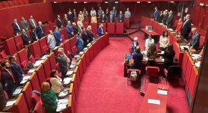 Morte Napolitano, il consiglio comunale di Genova osserva un minuto di silenzio