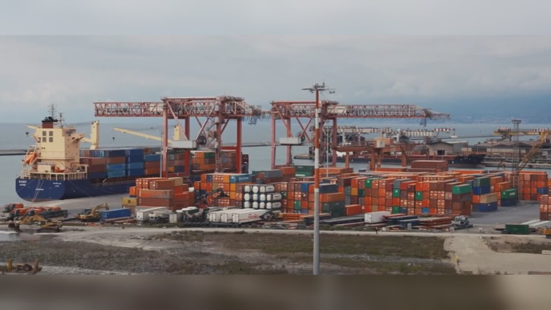 Genova, Cisl e Fit: "Subito un presidio medico per il primo soccorso in porto"