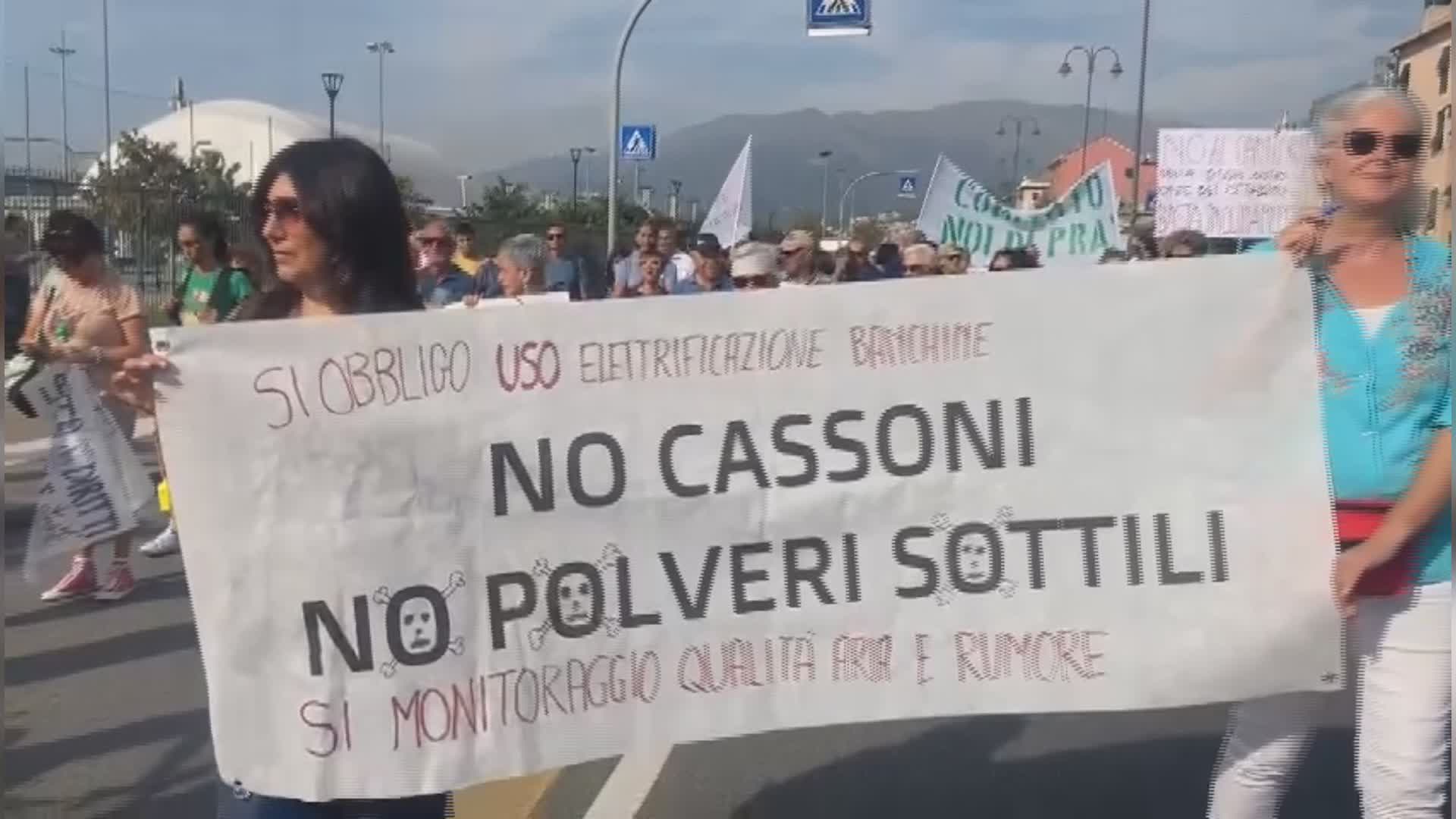 Genova, Comitati del Ponente in piazza per dire no all'espansione del porto