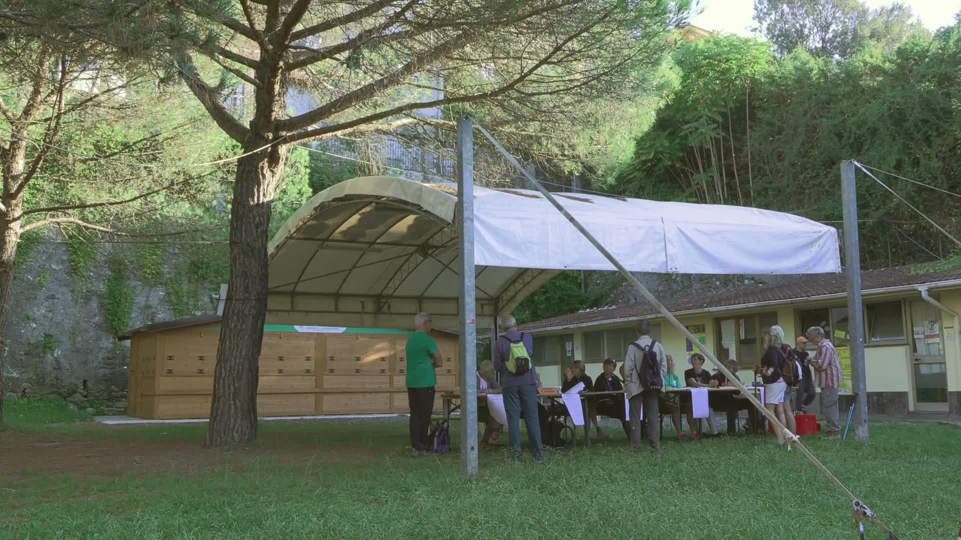 Campomorone: un centinaio di marciatori per "Mangia e cammina", camminata nel verde con soste enogastronomiche