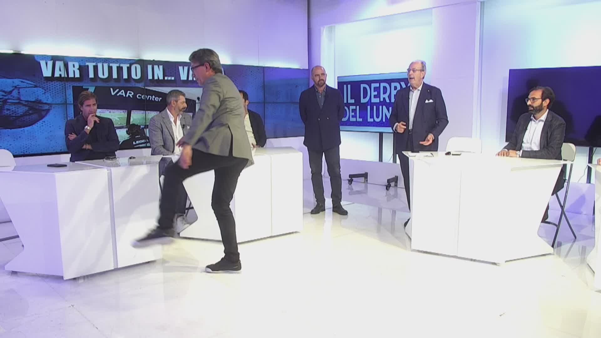 Genoa-Milan, il fuori onda sul gol di Pulisic: Ordine dà una "lezione" a Eranio