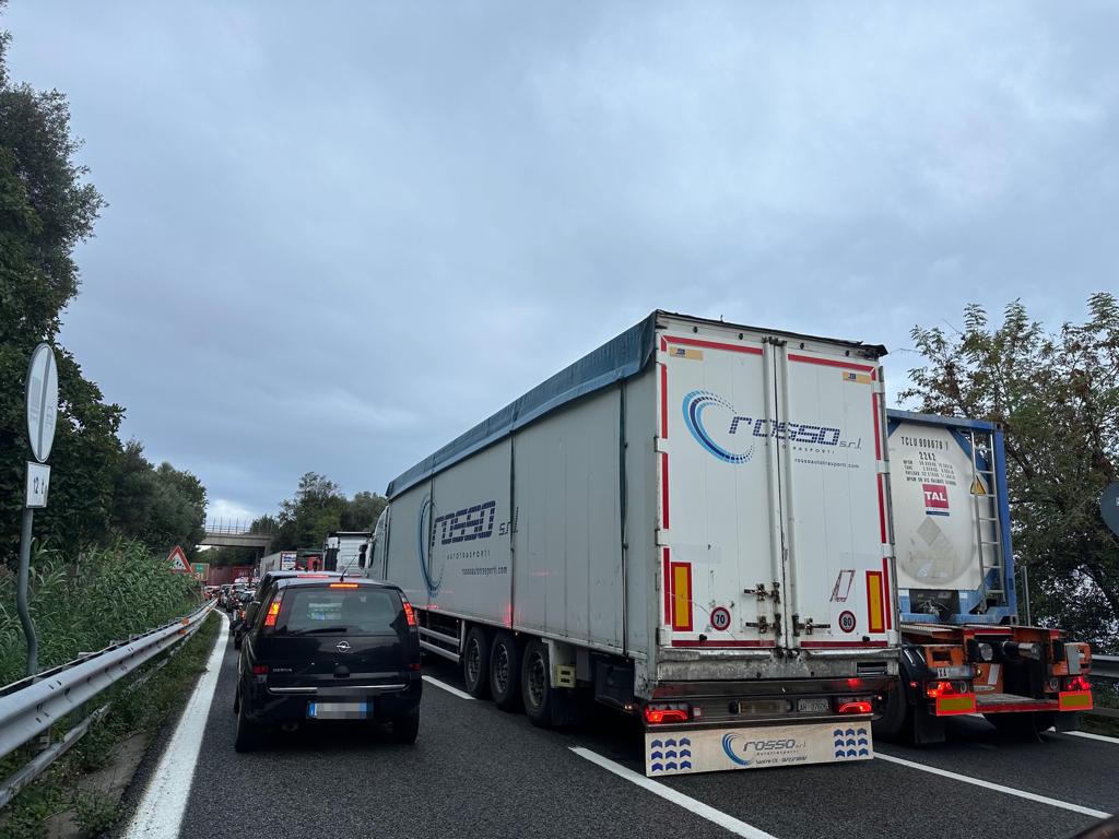 Autostrade, coda di 4km tra Celle e Arenzano: ritardi di quasi un’ora causa lavori