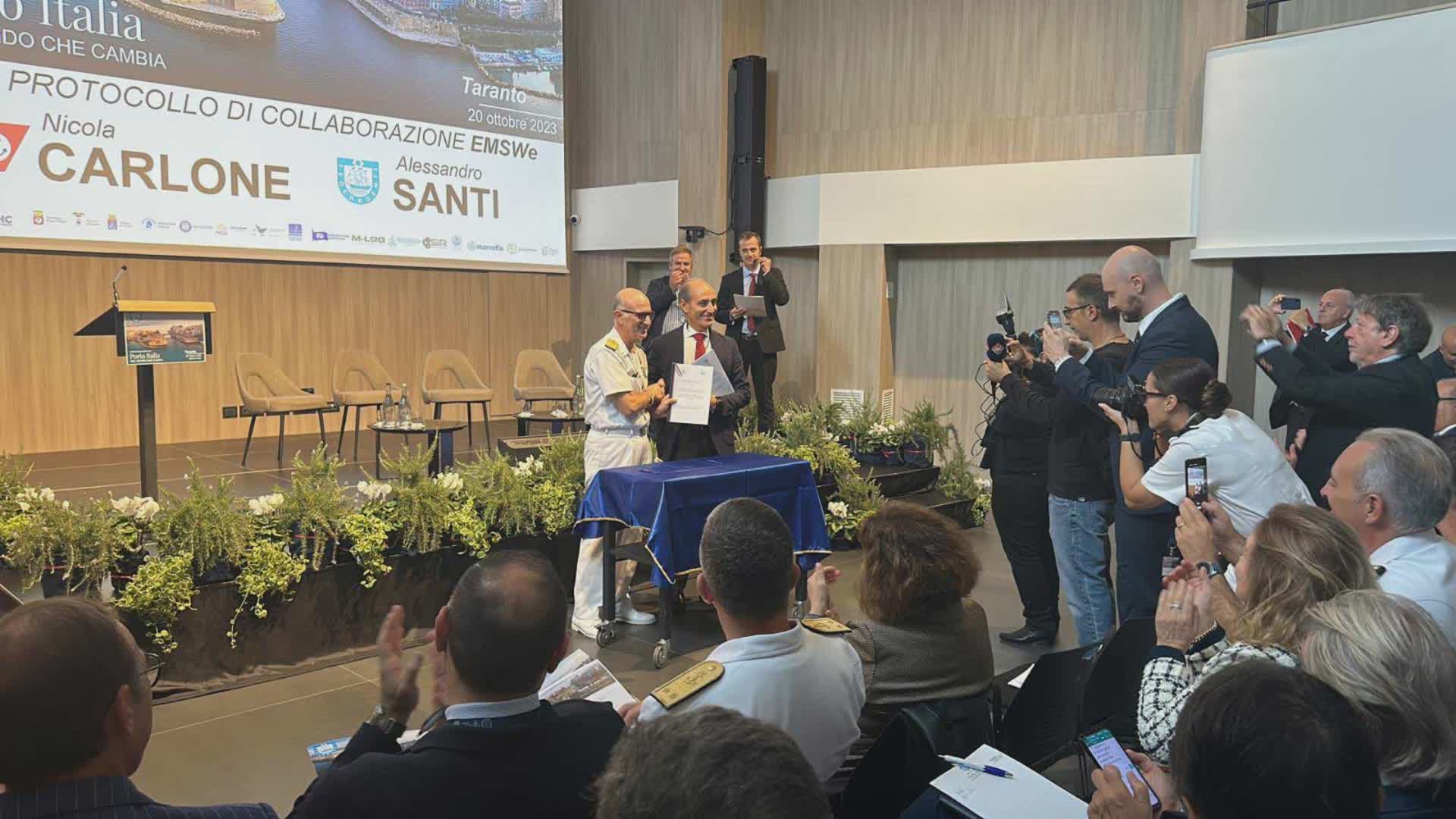 Taranto, siglata alleanza tra capitanerie di porto e agenti marittimi: obiettivo abbattere tempi dei processi amministrativi che incombono sulle navi