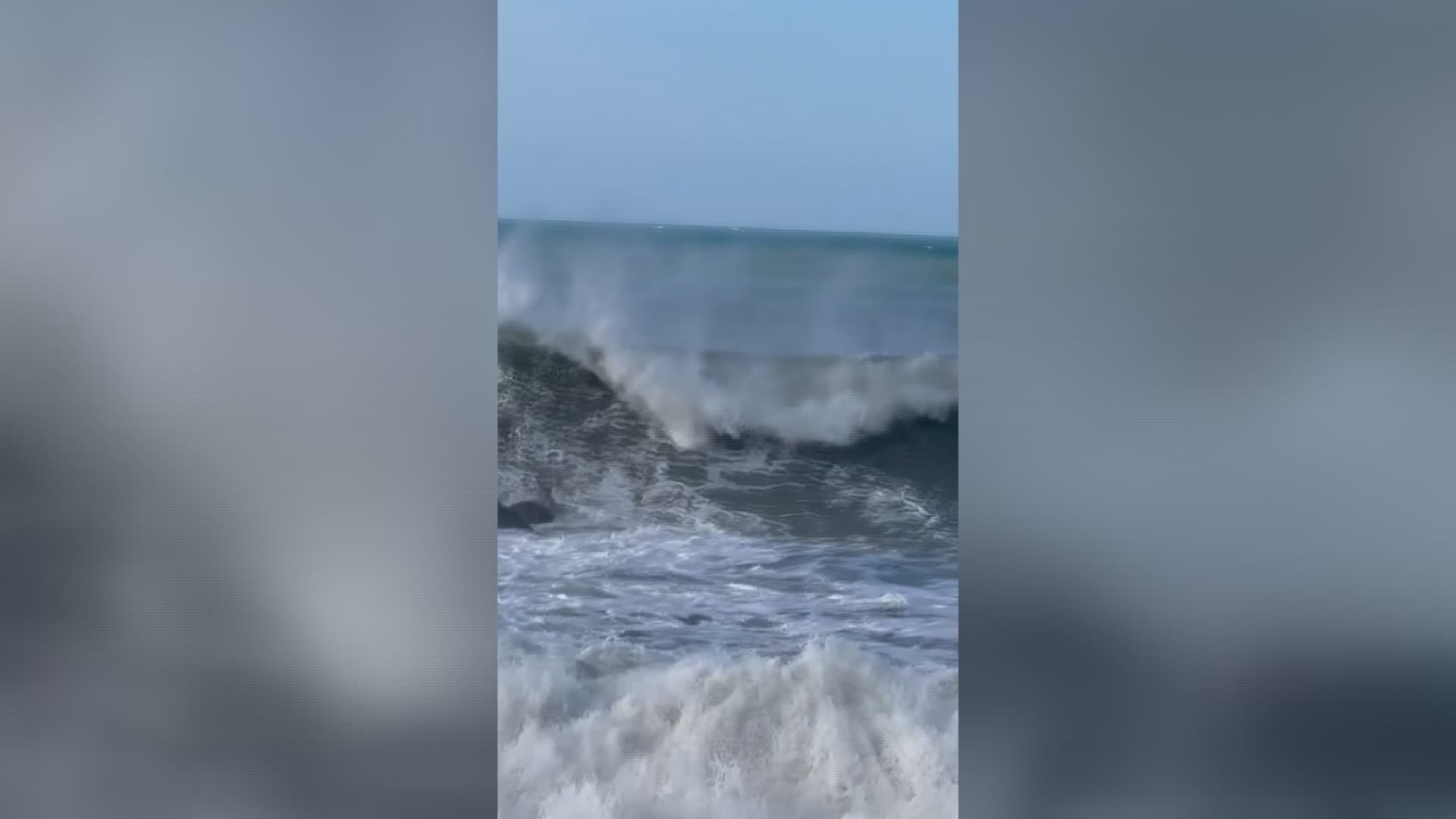 Levante, mare forza sette: danneggiati locali e imbarcazioni