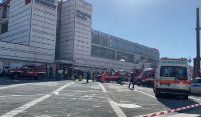 Genova, incendio al Terminal Traghetti: gravi tre intossicati dal fumo, evacuato il centro commerciale
