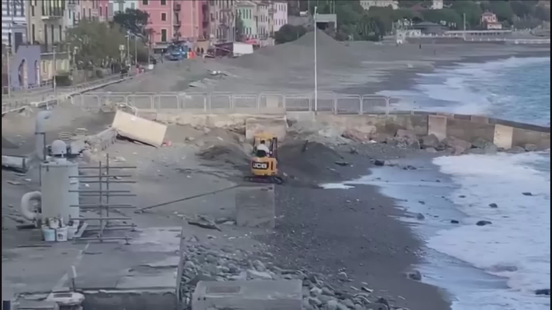 Mareggiata, ponente ligure in ginocchio: a Celle danni per due milioni 