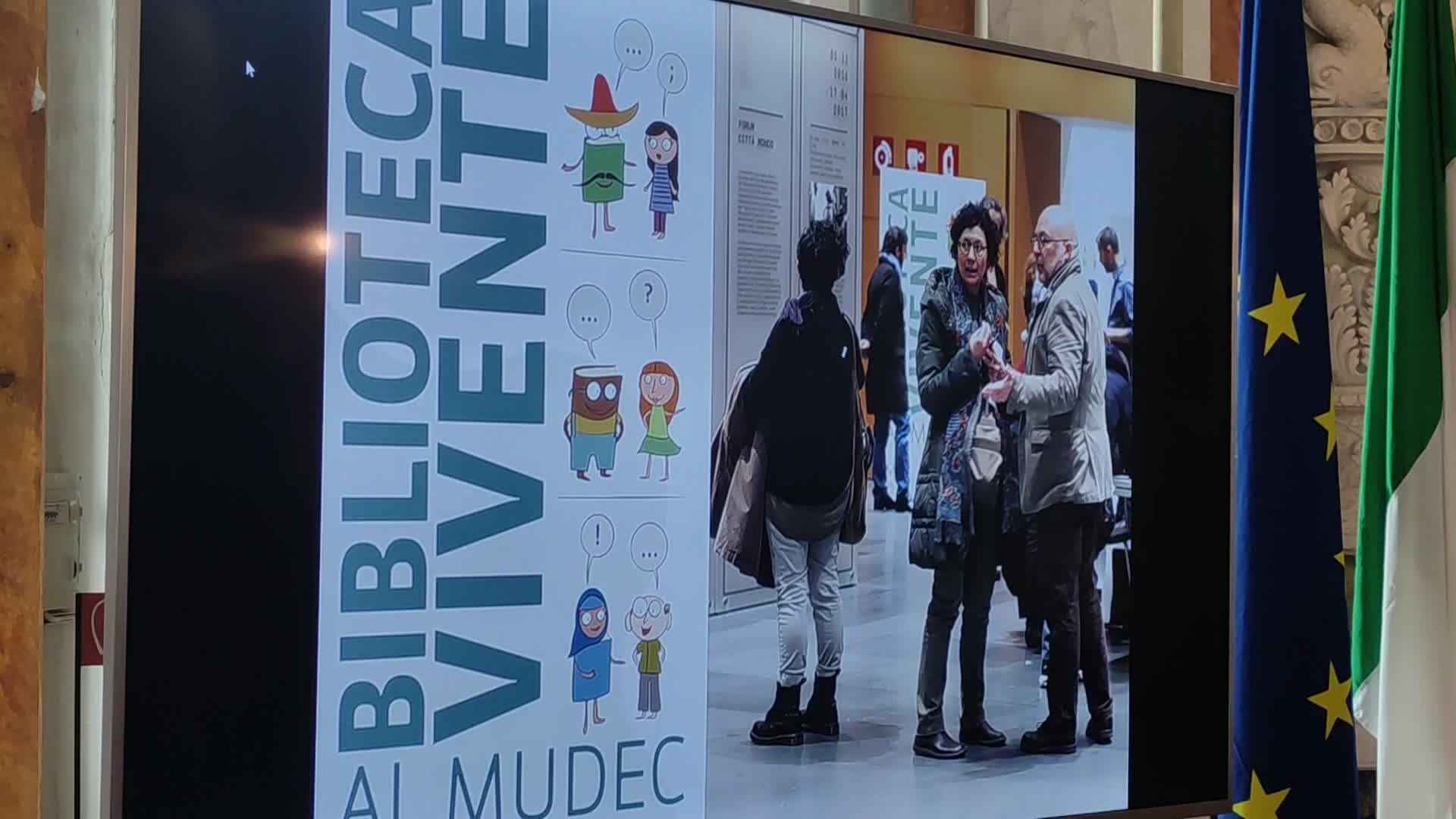 Genova, 50 persone si trasformano in 'libri umani' per il progetto della Biblioteca Vivente