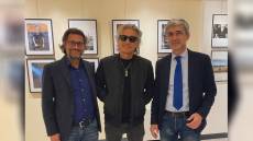 Sestri Levante, che sorpresa: c'è Luciano Ligabue tra le foto che lo ritraggono