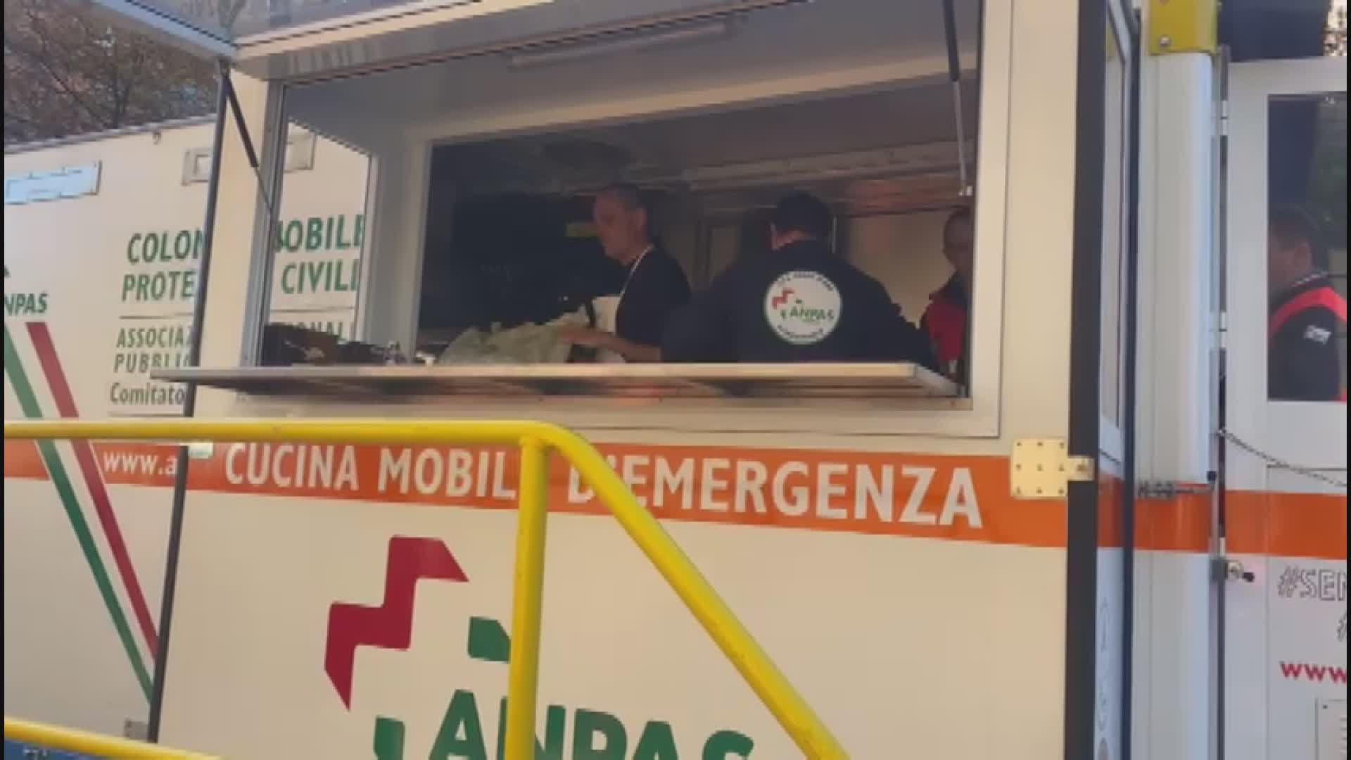 Genova, inaugurata una nuova cucina da campo per le emergenze della Protezione Civile: progetto della Fondazione "Una mano per gli altri"