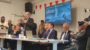 Genova, assemblea Certosa: verso accordo per divieto merci pericolose sulla ferrovia. Schermaglie Bucci-Burlando