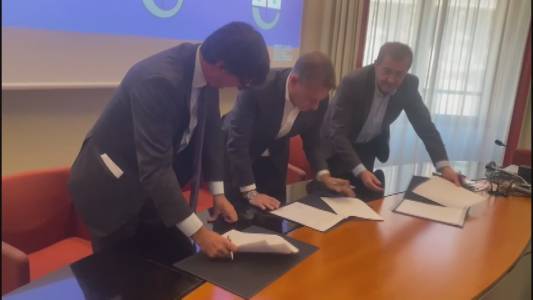 Genova, firmato un protocollo d'intesa tra Regione, Anci e Confindustria: procedure semplificate in materia di attività estrattiva