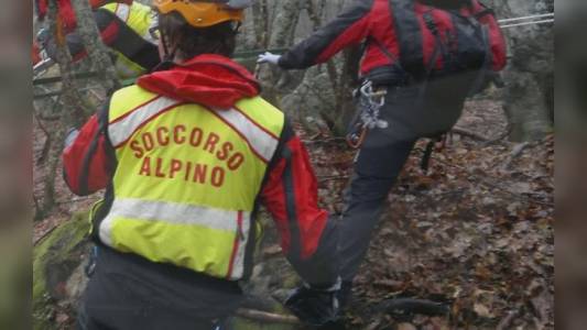 La Spezia: trovato morto escursionista disperso da ieri sulle Apuane